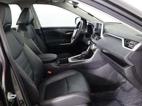 Used 2023 Toyota RAV4 XLE Premium FWD image 18