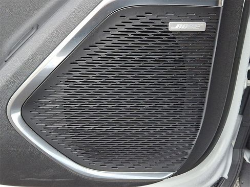 Certified 2025 GMC Acadia Elevation image 28