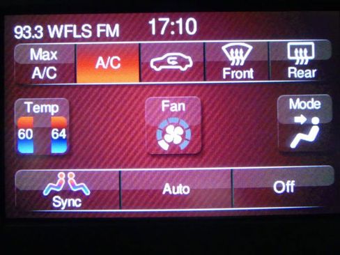 Used 2017 Dodge Challenger R/T image 10