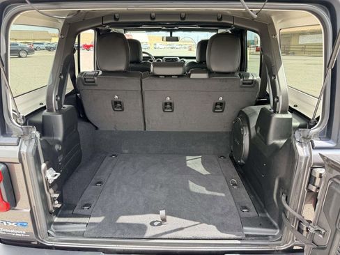 Used 2023 Jeep Wrangler Unlimited Sahara w/ Cold Weather Group image 10