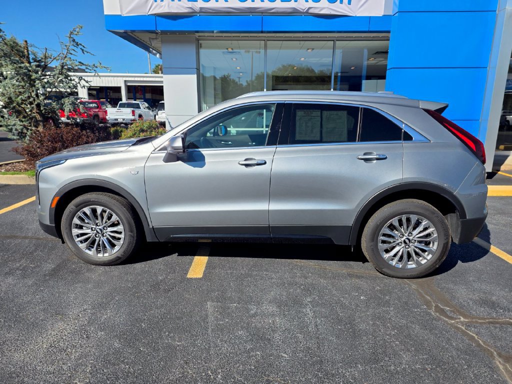 Used 2025 Cadillac XT4 Premium Luxury AWD/4WD image 5