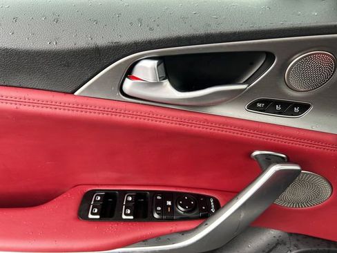 Certified 2021 Kia Stinger GT1 AWD/4WD image 17