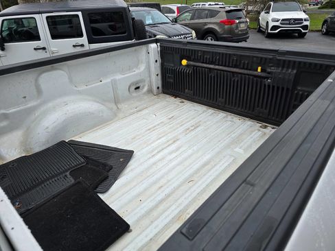 Used 2011 Ford F150 Raptor image 28