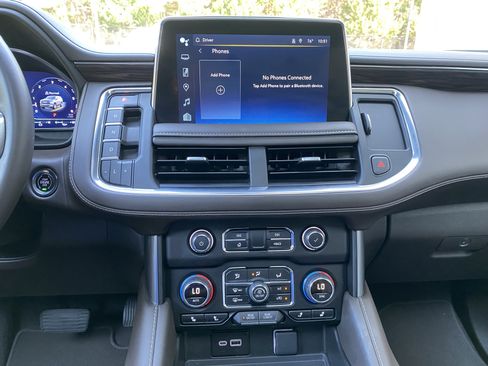 Used 2023 Chevrolet Tahoe LT w/ Luxury Package RWD image 21