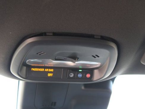 Used 2024 Chevrolet Trax RS w/ Driver Confidence Package FWD image 17