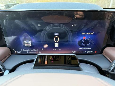 Used 2025 Lincoln Aviator Reserve image 29