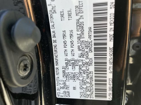 Used 2023 Toyota Tacoma SR5 RWD image 33