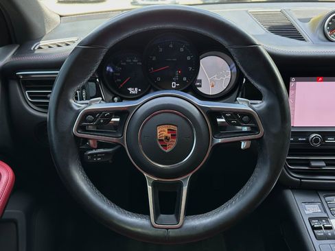 Used 2020 Porsche Macan AWD/4WD image 10