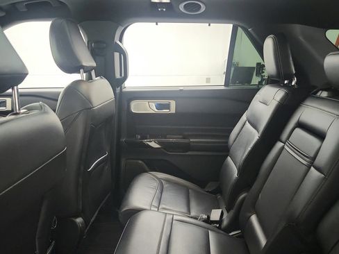 Used 2021 Ford Explorer ST w/ Equipment Group 401A AWD/4WD image 21
