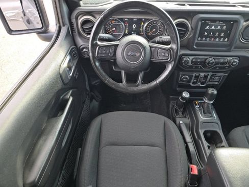 Used 2021 Jeep Wrangler Unlimited Sport AWD/4WD image 25