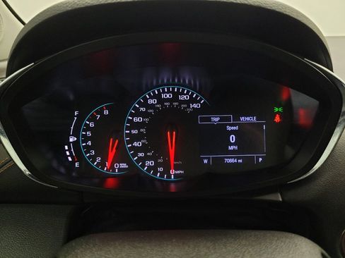 Used 2020 Chevrolet Trax LT w/ LT Convenience Package FWD image 23