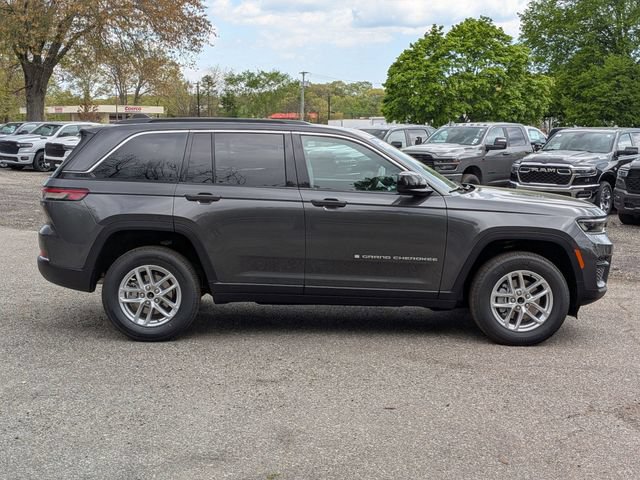 New 2026 Jeep Grand Cherokee Laredo X AWD/4WD image 2
