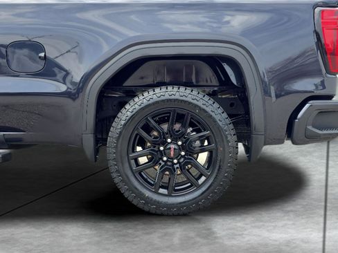 Used 2023 GMC Sierra 1500 Elevation image 29