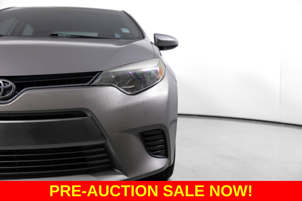 Used 2015 Toyota Corolla LE FWD image 17