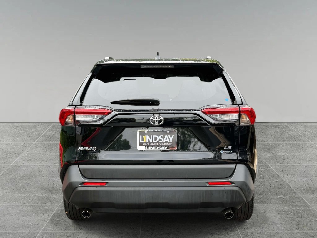 Used 2025 Toyota RAV4 LE AWD/4WD image 11