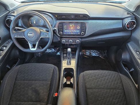 Used 2023 Nissan Kicks SV image 18