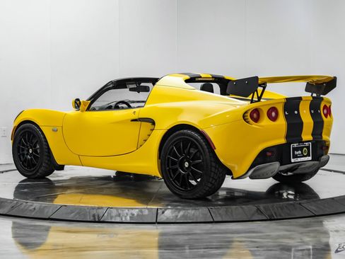 Used 2005 Lotus Elise RWD image 12