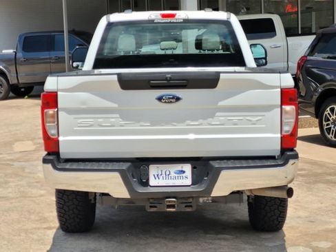 Used 2022 Ford F250 XL w/ Power Equipment Group AWD/4WD image 5