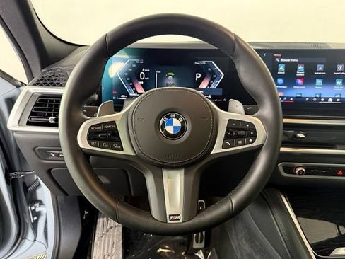 Used 2026 BMW X6 xDrive40i AWD/4WD image 37