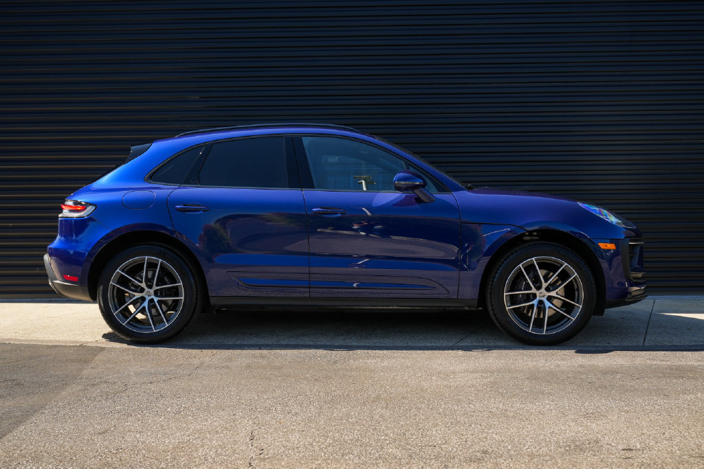 Certified 2026 Porsche Macan AWD/4WD image 36