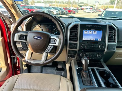 Certified 2018 Ford F150 Lariat image 19