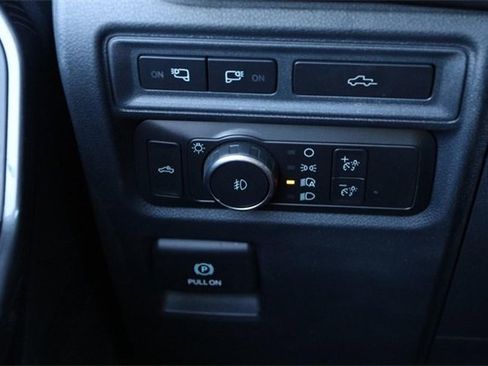 Certified 2021 Ford F150 XLT w/ Equipment Group 302A High image 19