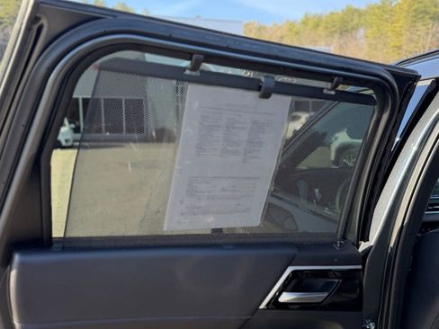 Used 2025 Mitsubishi Outlander SEL Black Edition image 11