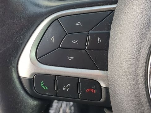 Certified 2019 Jeep Compass Limited image 23