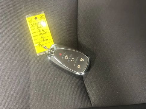 Used 2025 Chevrolet Malibu LT FWD image 25