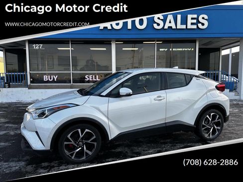 Used 2018 Toyota C-HR XLE image 1