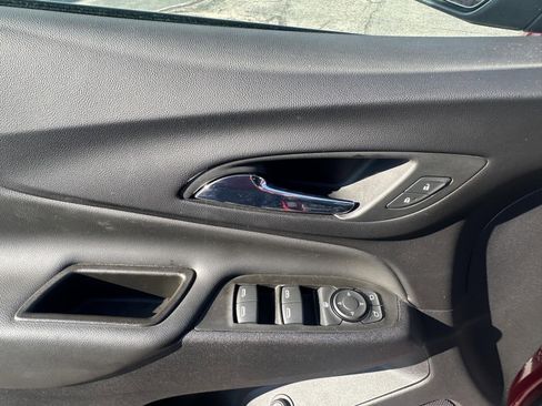 Used 2024 Chevrolet Equinox LT w/ LPO, Floor Liner Package image 8