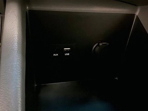 Used 2018 Kia Forte LX image 16