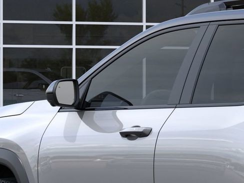 New 2026 Chevrolet Equinox RS w/ Convenience Package III FWD image 12