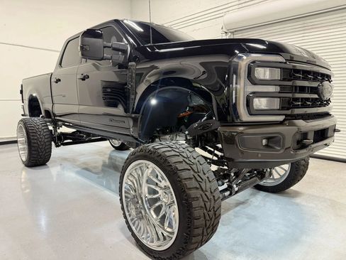 Used 2024 Ford F250 King Ranch image 27