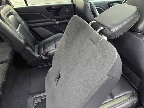 Used 2021 Lincoln Aviator Reserve w/ Equipment Group 208A image 38
