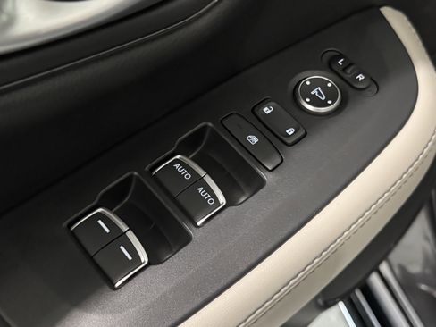 New 2026 Honda HR-V EX-L image 23