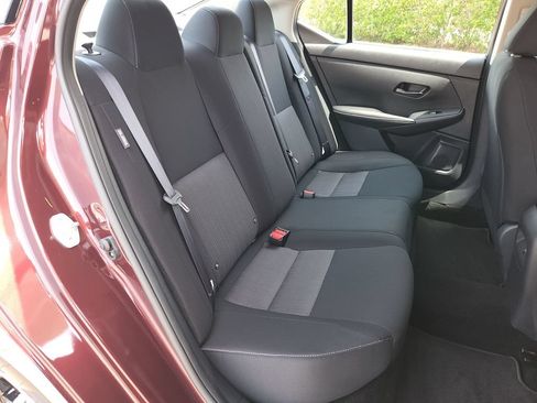 Used 2025 Nissan Sentra SV FWD image 14