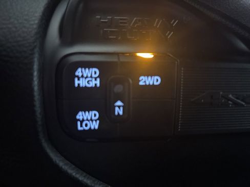 Used 2024 RAM 2500 Big Horn image 21