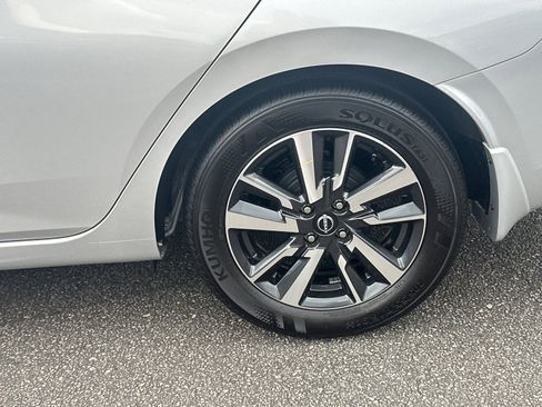 New 2025 Nissan Versa SV w/ Trunk Package image 19