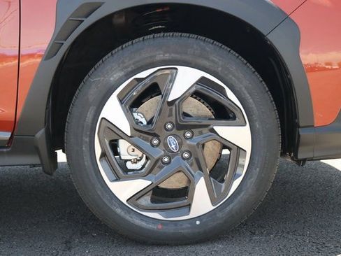 Certified 2025 Subaru Crosstrek 2.5i Limited w/ Crosstrek Mirror Package image 10