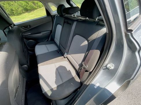 Used 2021 Hyundai Kona SE FWD image 14