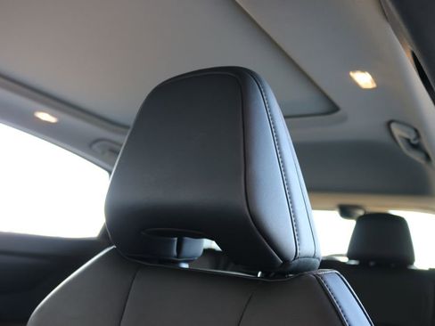 Used 2023 Nissan Ariya AWD image 17