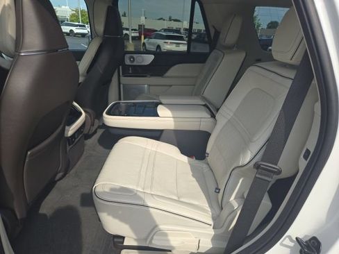 Certified 2022 Lincoln Navigator Black Label AWD/4WD image 30