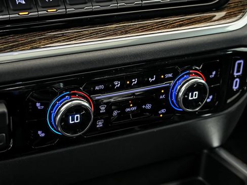 New 2026 GMC Sierra 1500 Elevation w/ Elevation Premium Package AWD/4WD image 19