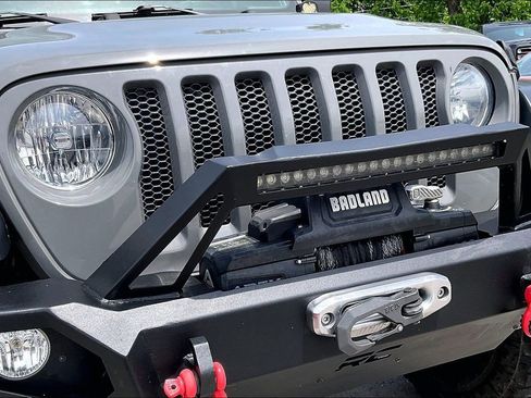 Used 2019 Jeep Wrangler Sport AWD/4WD image 35