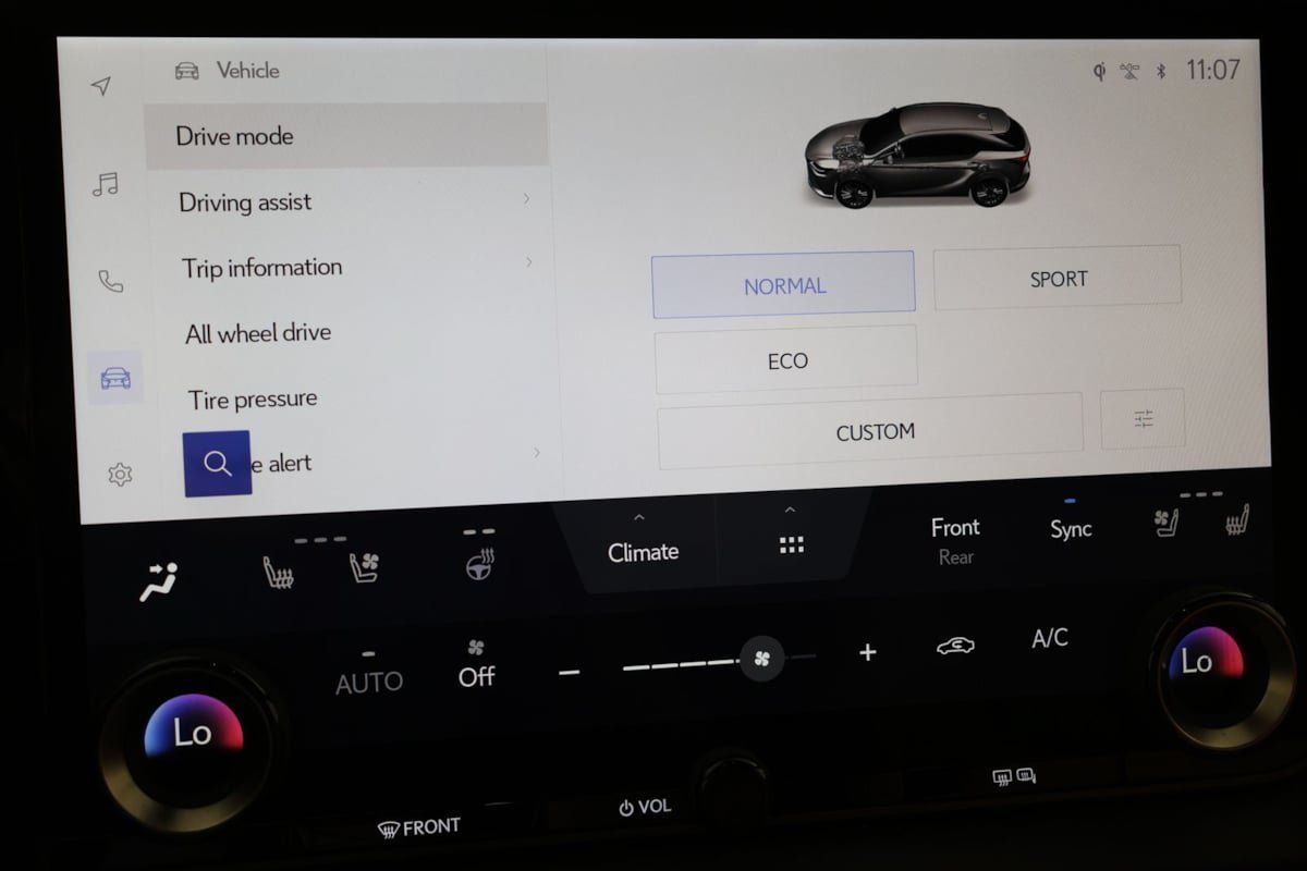 Used 2025 Lexus RX 350 Premium w/ Accessory Package AWD/4WD image 54