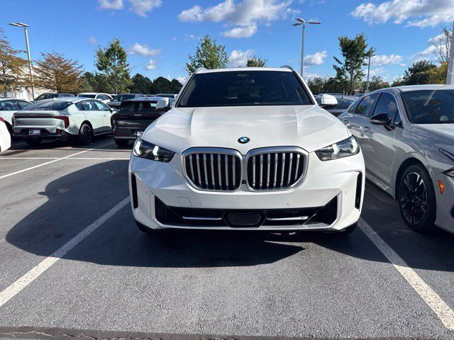 Used 2024 BMW X5 sDrive40i w/ Parking Assistance Package RWD image 7