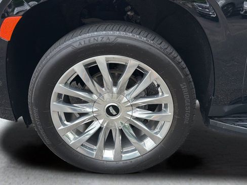 Certified 2024 Cadillac Escalade ESV Premium Luxury w/ LPO, Floor Liner Package AWD/4WD image 14