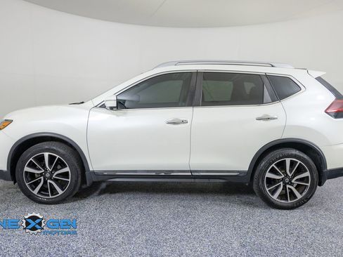 Used 2019 Nissan Rogue SL w/ Premium Package AWD/4WD image 4