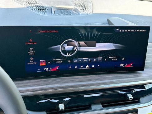 New 2026 BMW X5 M60i image 13